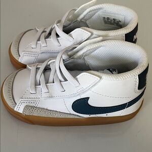 New Nike blaze Sneakers